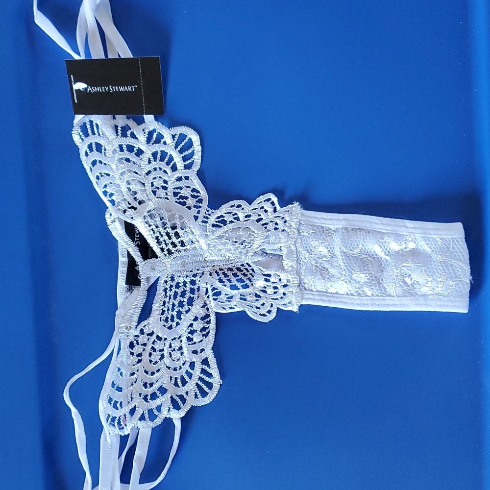 NWT Elegant Plus-Size Ashley Stewart Full figured Thong 4X